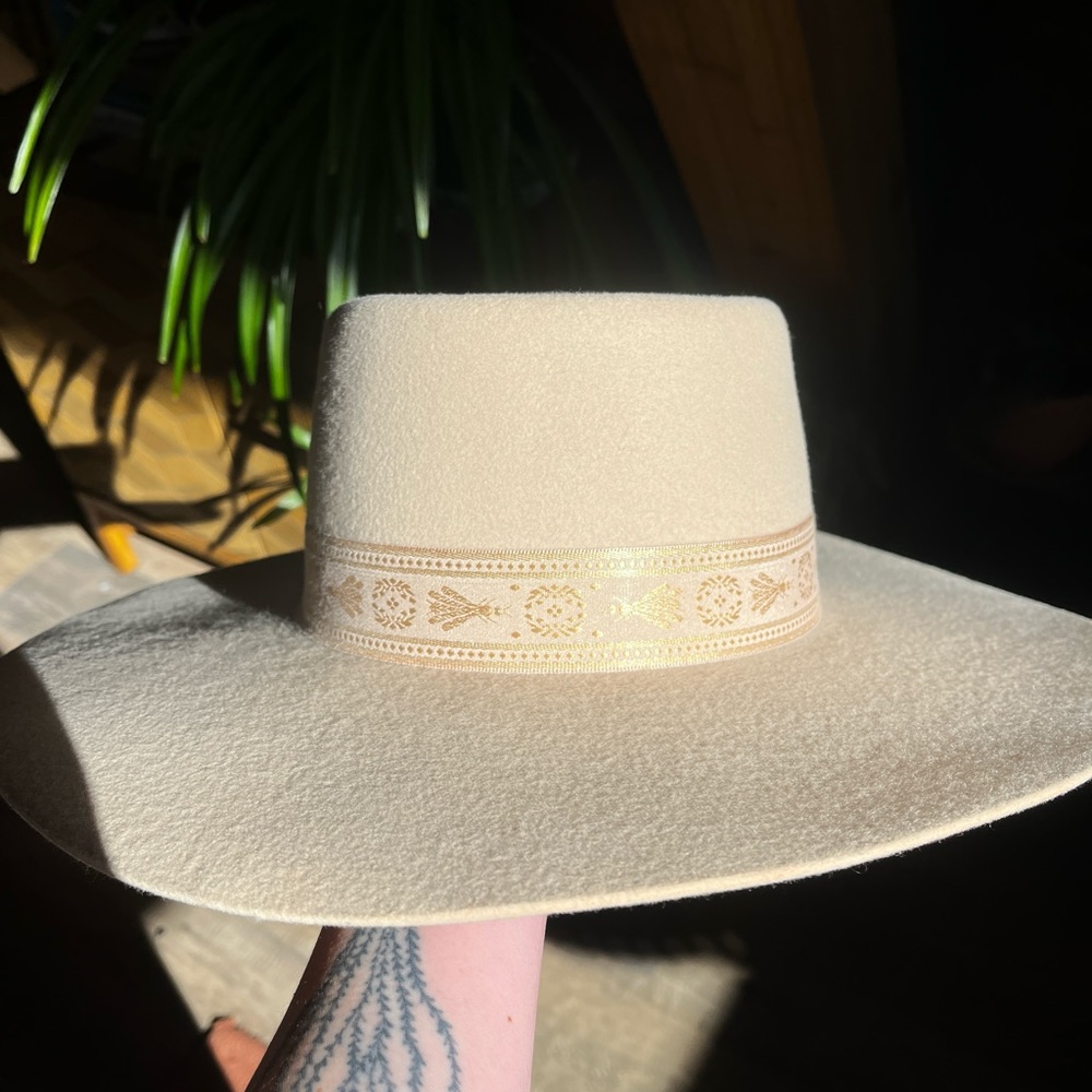 NWT Lack Of Color Juno Boater Wool Hat with Brocade Ribbon Trim in Cream